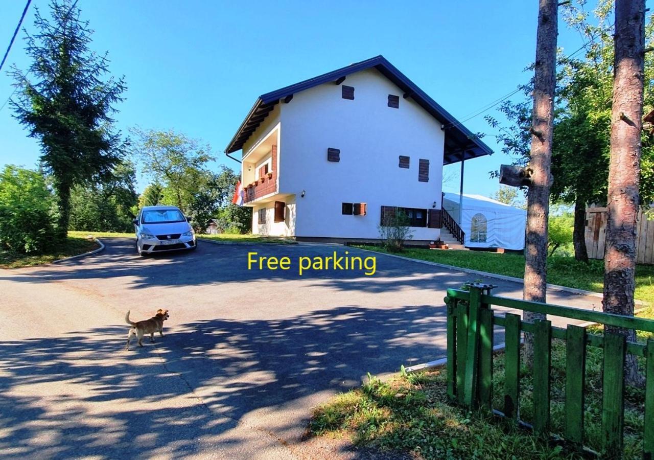 Green Eden Gornji Zvečaj Buitenkant foto